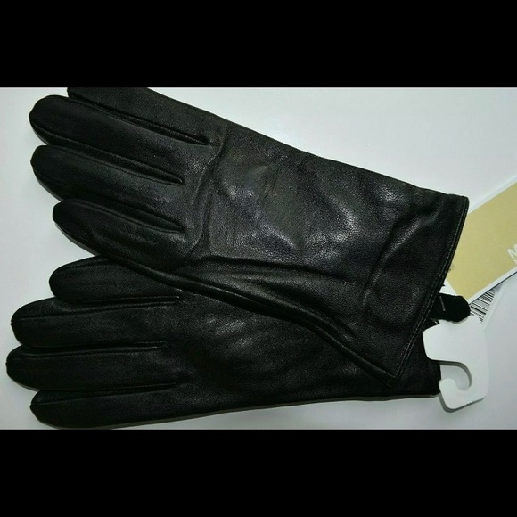 NWT Michael Kors Lambskin Leather Logo Touch Screen Gloves Black Buttery soft M - Picture 10 of 11